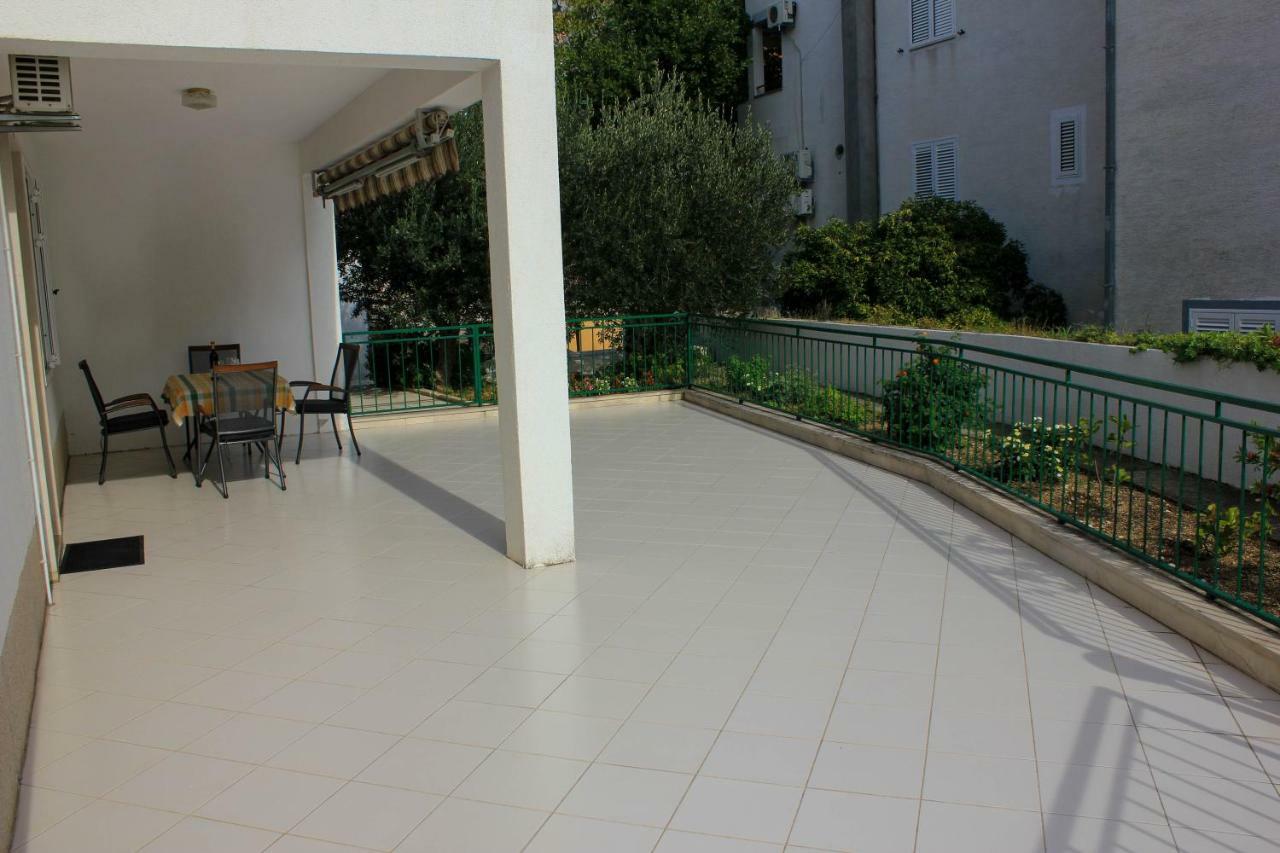 Apartments Pino Makarska Eksteriør bilde