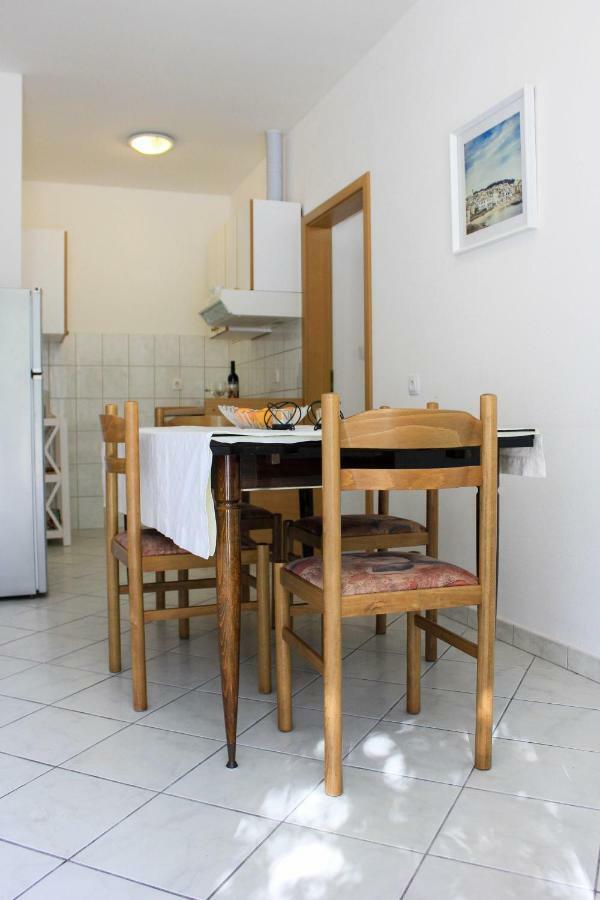 Apartments Pino Makarska Eksteriør bilde