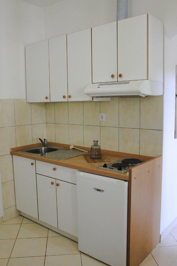 Apartments Pino Makarska Eksteriør bilde