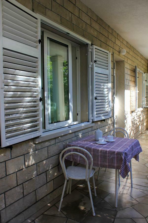 Apartments Pino Makarska Eksteriør bilde