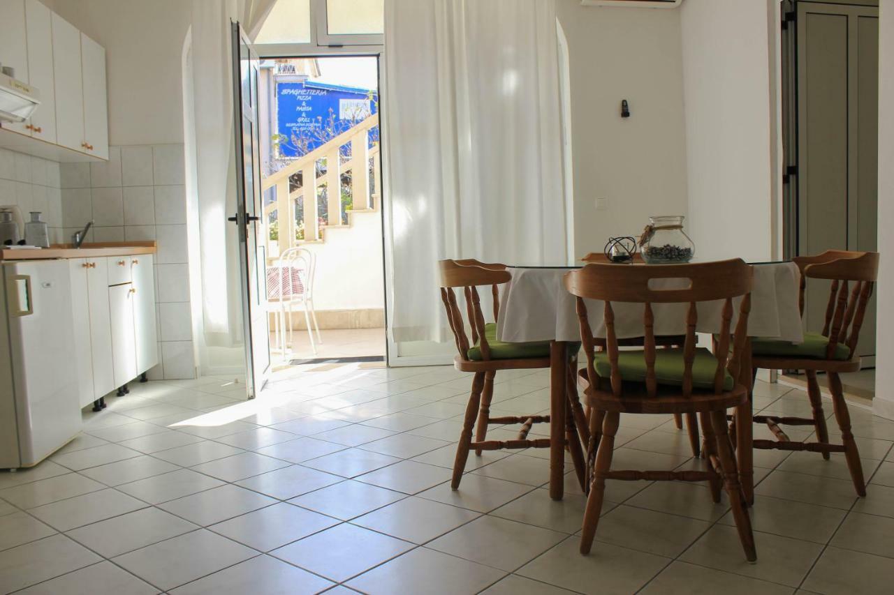 Apartments Pino Makarska Eksteriør bilde