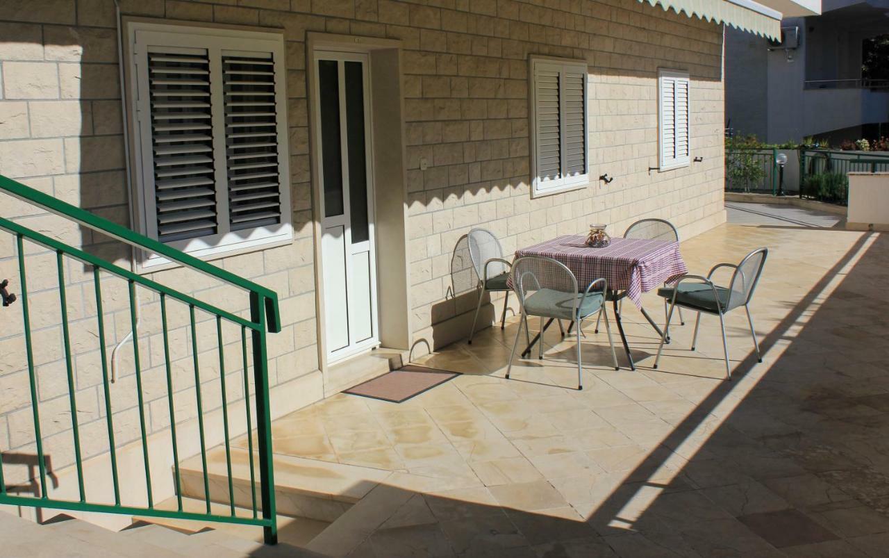 Apartments Pino Makarska Eksteriør bilde