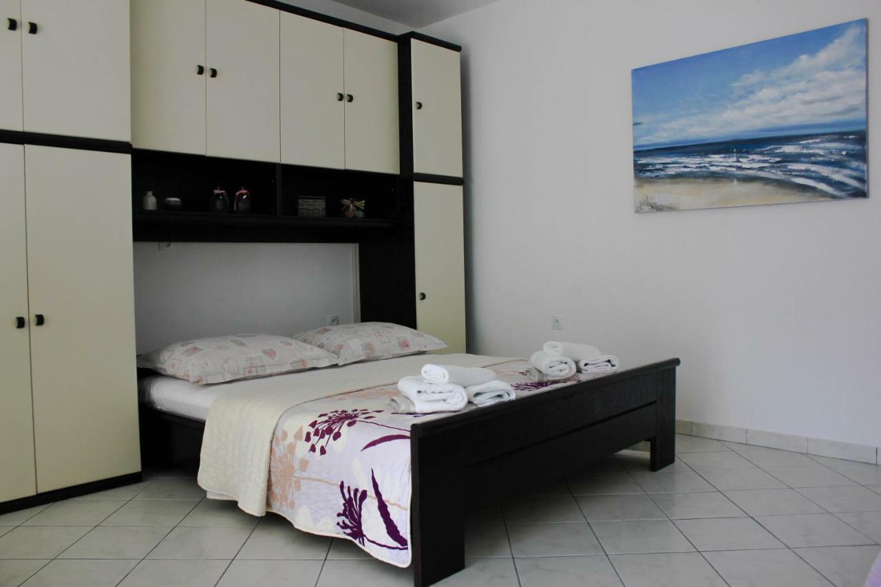 Apartments Pino Makarska Eksteriør bilde