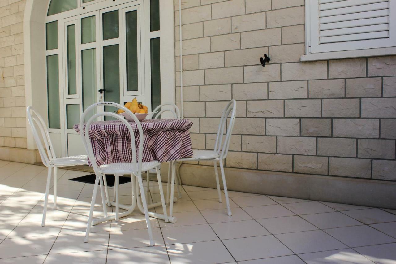 Apartments Pino Makarska Eksteriør bilde