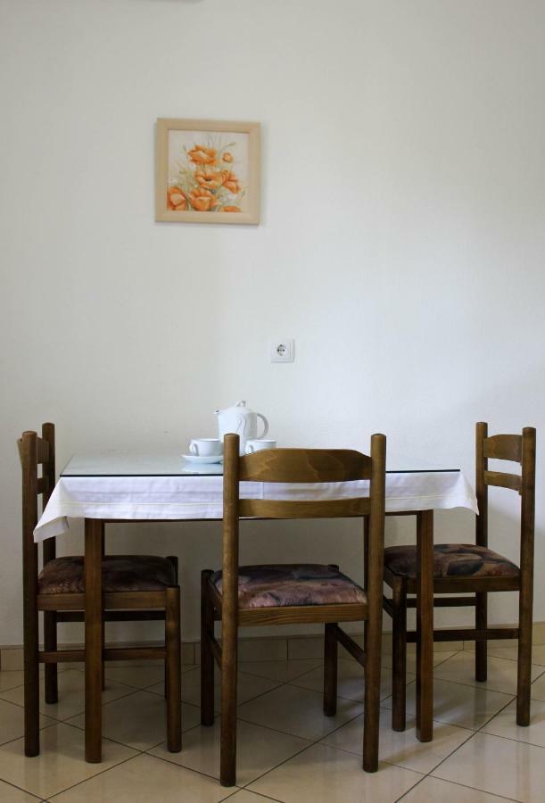 Apartments Pino Makarska Eksteriør bilde