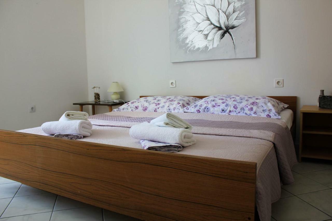 Apartments Pino Makarska Eksteriør bilde