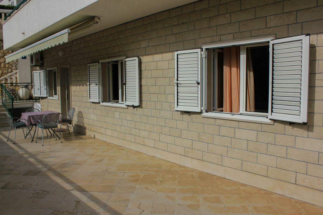 Apartments Pino Makarska Eksteriør bilde