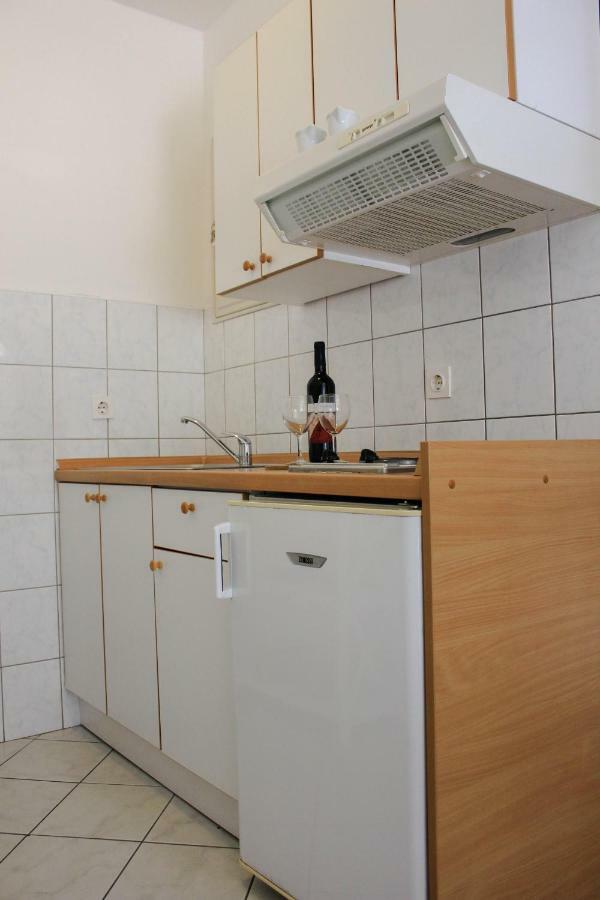Apartments Pino Makarska Eksteriør bilde
