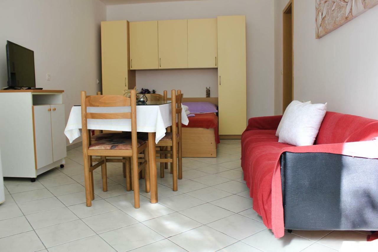 Apartments Pino Makarska Eksteriør bilde