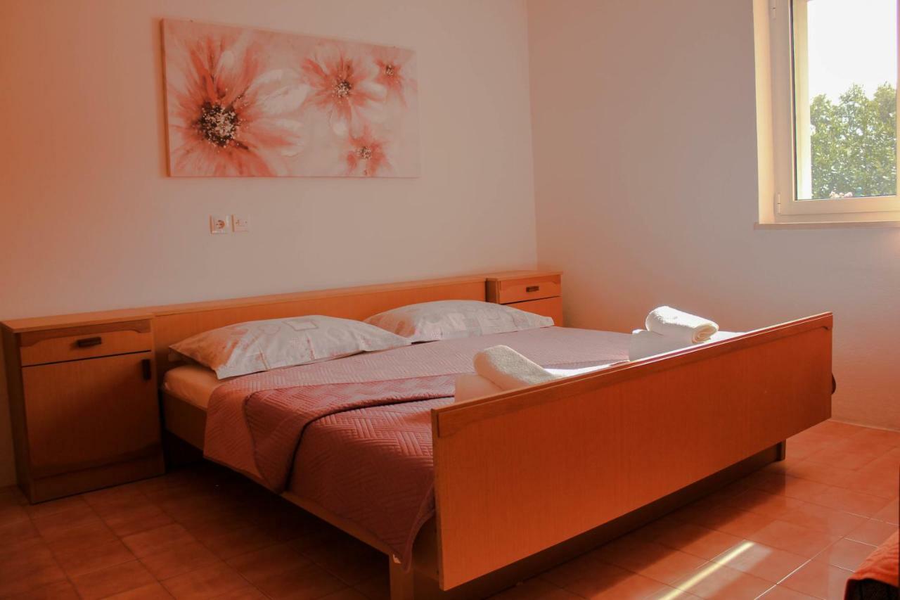 Apartments Pino Makarska Eksteriør bilde
