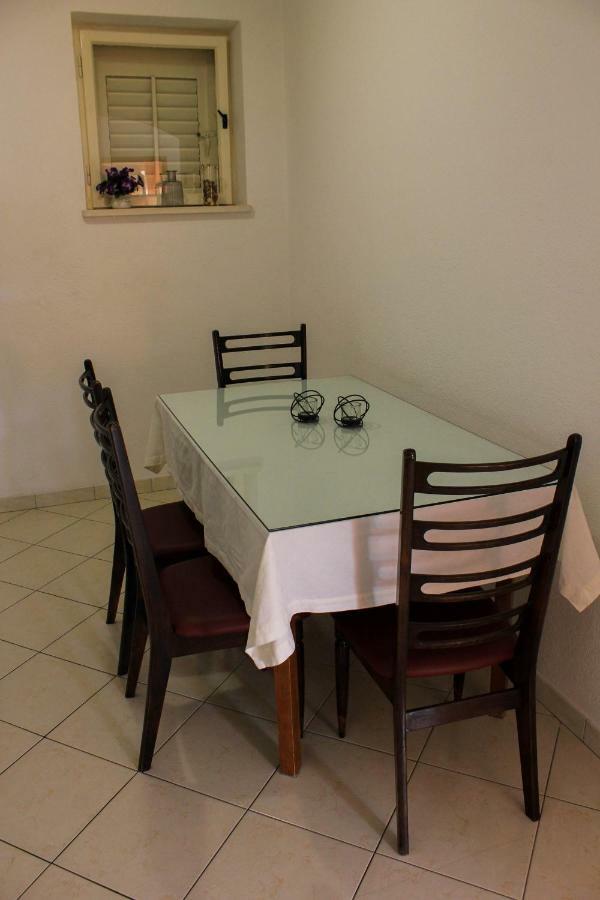 Apartments Pino Makarska Eksteriør bilde