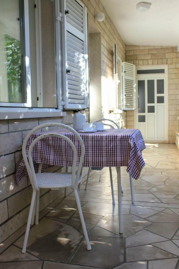 Apartments Pino Makarska Eksteriør bilde